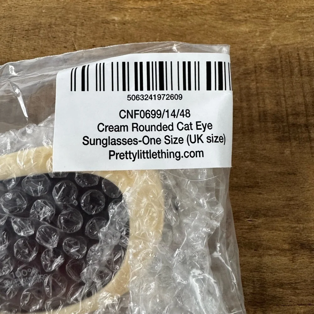 NEW PrettyLittleThing Cream Rounded Cat Eye Sunglasses ~ 💯 % UV Protection
